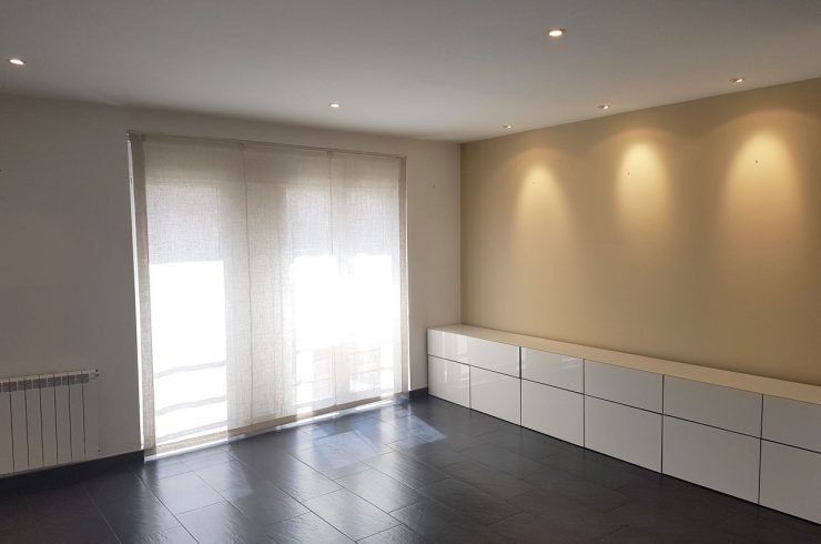 Apartamento seminuevo con terraza